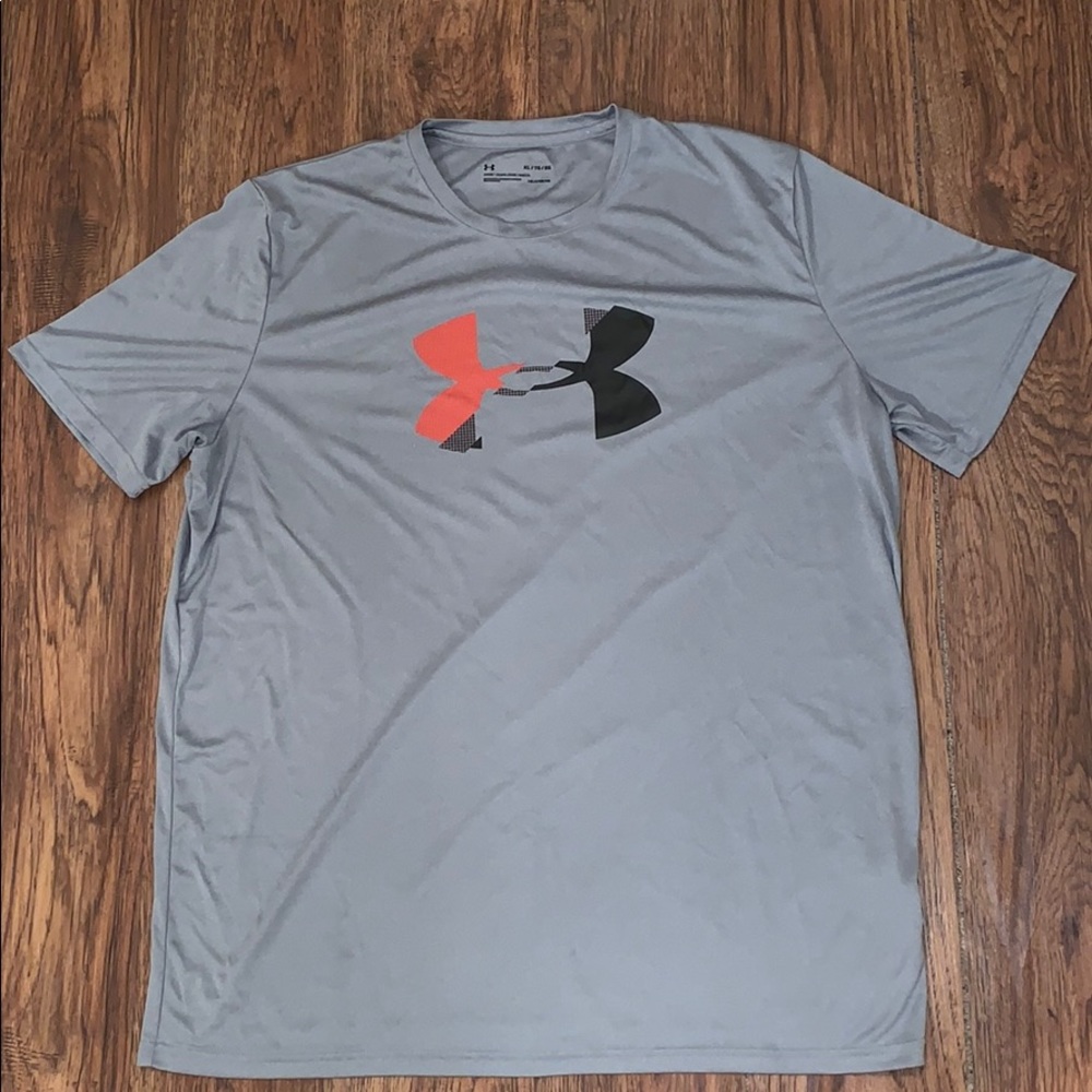 Under Armour heatgear loose fit t-shirt. XL